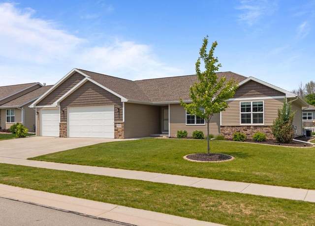 Property at W6008 Zach St, Menasha, WI 54952, 3 beds, 2.5 baths