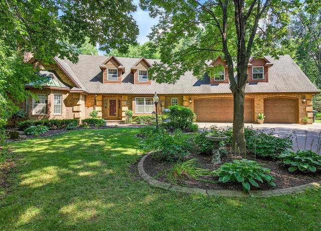 Property at 24 Woodhaven Ln, Kaukauna, WI 54130, 3 beds, 3 baths