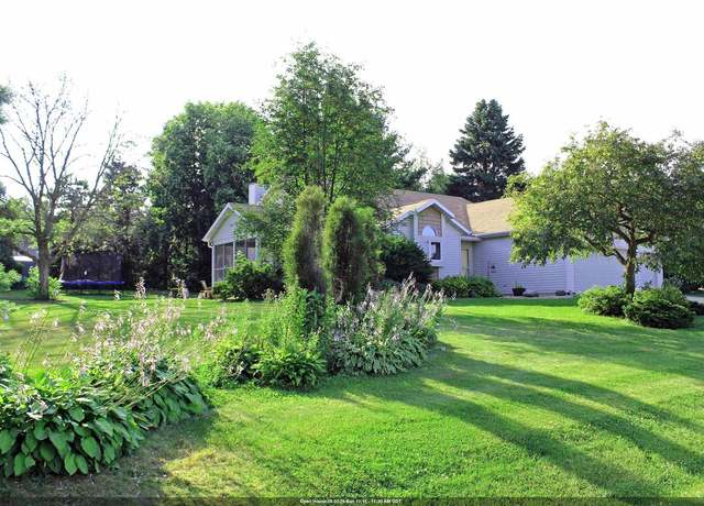 Property at 8341 Pheasant Run Trl, Larsen, WI 54947, 3 beds, 2.5 baths