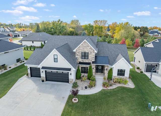 Property at 3984 Dollar Ln, De Pere, WI 54115, 6 beds, 4.5 baths