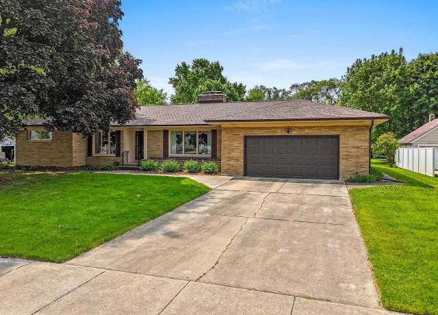 Property at 1238 Grignon St, Green Bay, WI 54301, 3 beds, 2.5 baths