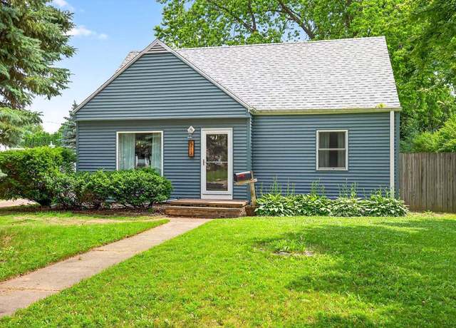 Property at 513 E Glendale Ave, Appleton, WI 54911, 3 beds, 2 baths