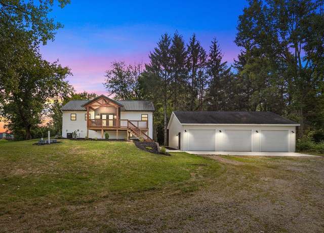 Property at W1287 Fish Creek Rd, De Pere, WI 54115, 3 beds, 2.5 baths