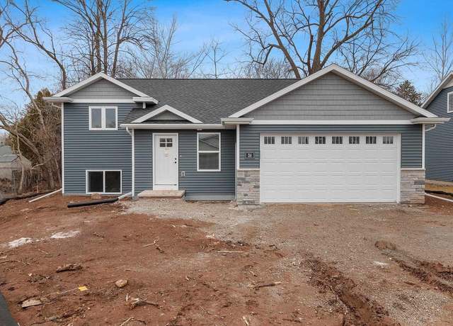 Property at 34 Gibson Ct, Oshkosh, WI 54902, 3 beds, 2.5 baths