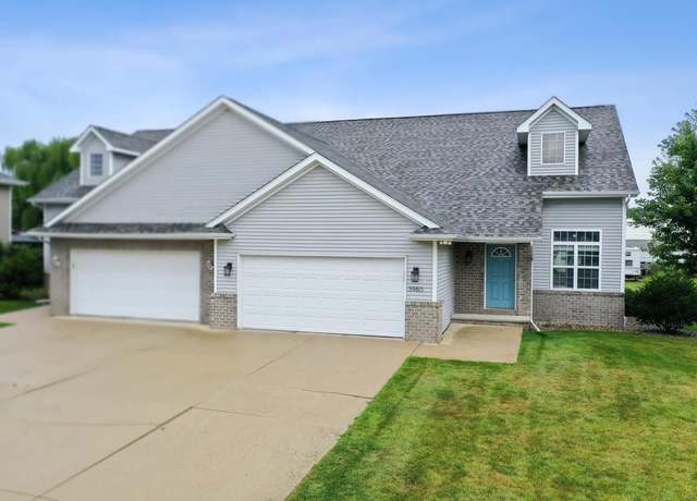 Property at 3980 N Parker Way, De Pere, WI 54115, 3 beds, 2.5 baths