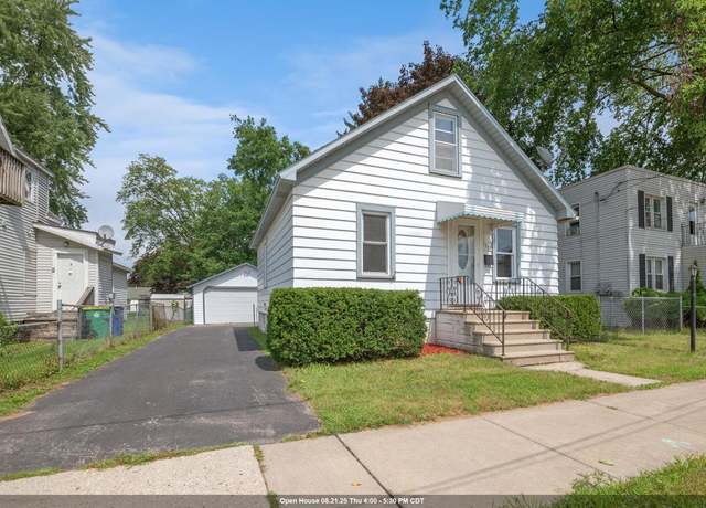 Property at 1239 Berner St, Green Bay, WI 54302, 3 beds, 1 bath