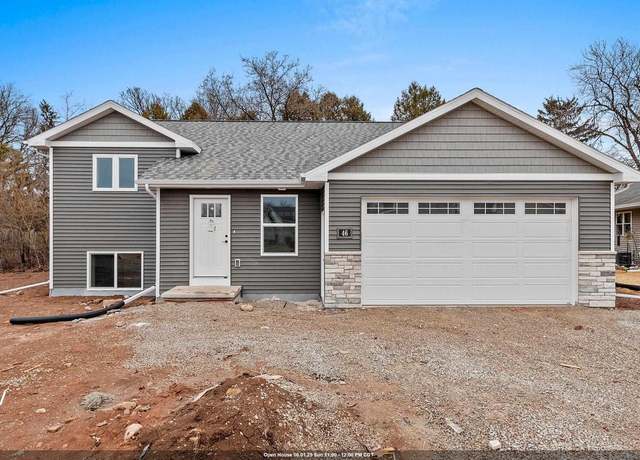 Property at 46 Gibson Ct, Oshkosh, WI 54902, 3 beds, 2.5 baths