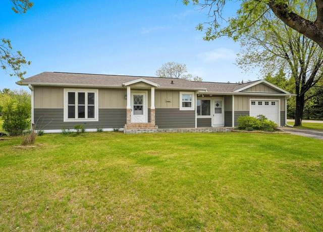 Property at 1004 2nd Ave, Crivitz, WI 54114, 2 beds, 1 bath