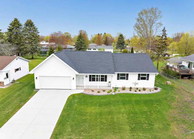Property at 1305 Center St, Kewaunee, WI 54216, 3 beds, 2 baths