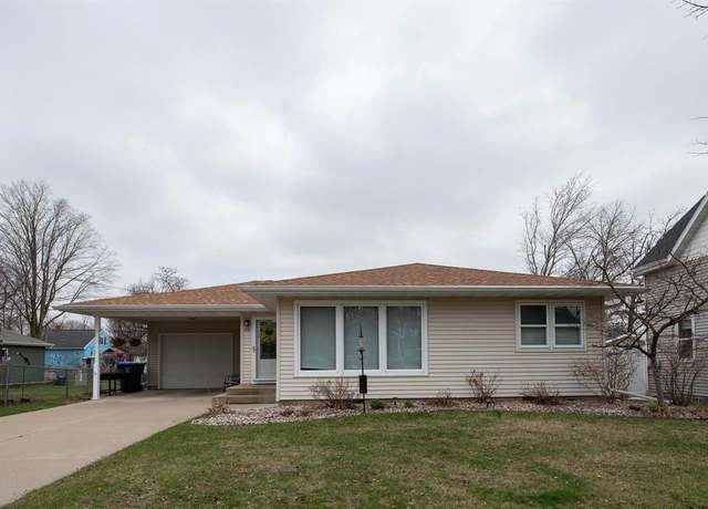Property at 419 E Washington St, New London, WI 54961, 2 beds, 1 bath