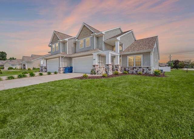 Property at 2527 W Crais Ct, De Pere, WI 54115, 3 beds, 3 baths