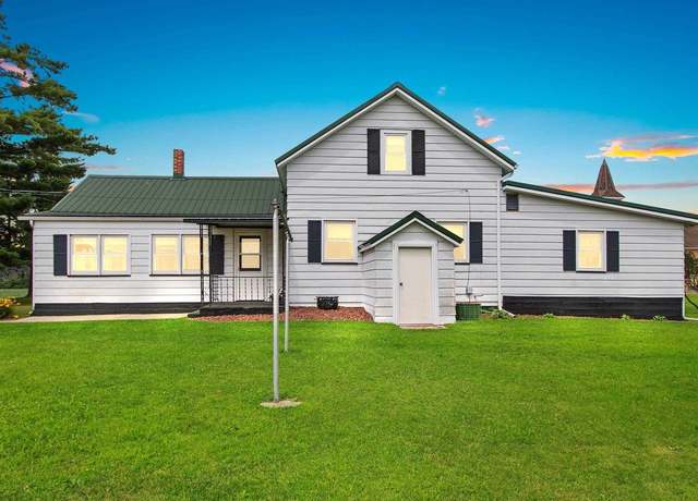 Property at W5497 Church Ln, Peshtigo, WI 54157, 5 beds, 1 bath