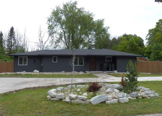 Property at 6684 County Road C, Sturgeon Bay, WI 54235, 4 beds, 2 baths