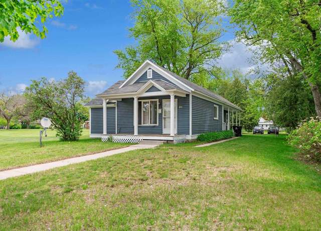 Property at 240 S Ellis Ave, Peshtigo, WI 54157, 2 beds, 1 bath