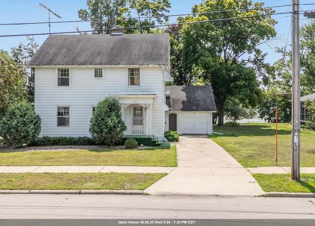 Property at 286 Lake Ave, Montello, WI 53949, 4 beds, 1.5 baths