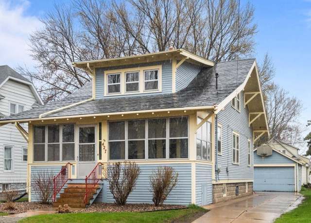 Property at 427 W 15th Ave, Oshkosh, WI 54902, 4 beds, 2 baths