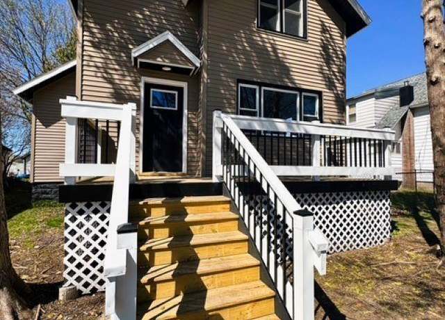 Property at 1204 15th Ave, Menominee, MI 49858, 3 beds, 2 baths