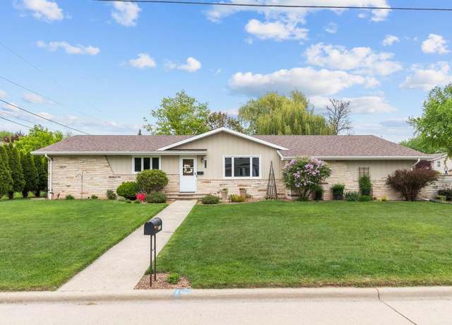 Property at 3512 Crestview Dr, Appleton, WI 54915, 3 beds, 2 baths