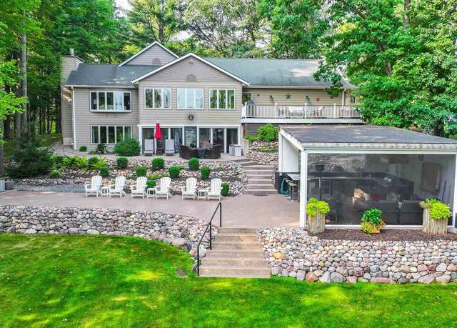Property at N2671 Pleasant Park Ln, Waupaca, WI 54981, 4 beds, 3 baths