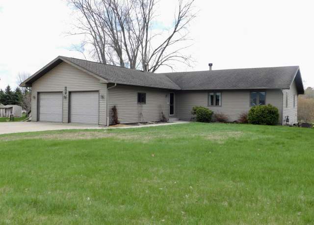 Property at 3241 Glendale Ave, Green Bay, WI 54313, 4 beds, 3 baths