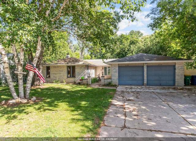 Property at 2458 West Point Rd, Green Bay, WI 54304, 5 beds, 3 baths