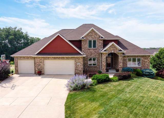 Property at 1625 Symphony Hts, Green Bay, WI 54311, 4 beds, 3.5 baths