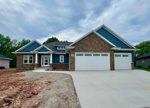 Property at 3566 W Hank Ave, De Pere, WI 54115, 3 beds, 2.5 baths