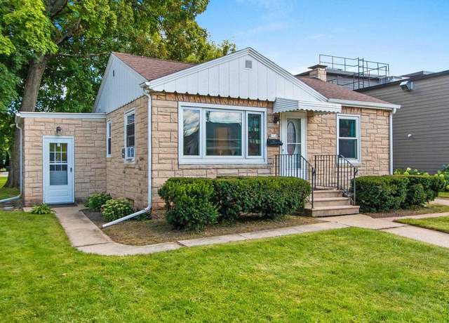 Property at 114 N Huron St, De Pere, WI 54115, 2 beds, 1 bath