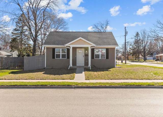 Property at 1602 Bowen St, Oshkosh, WI 54901, 4 beds, 2 baths