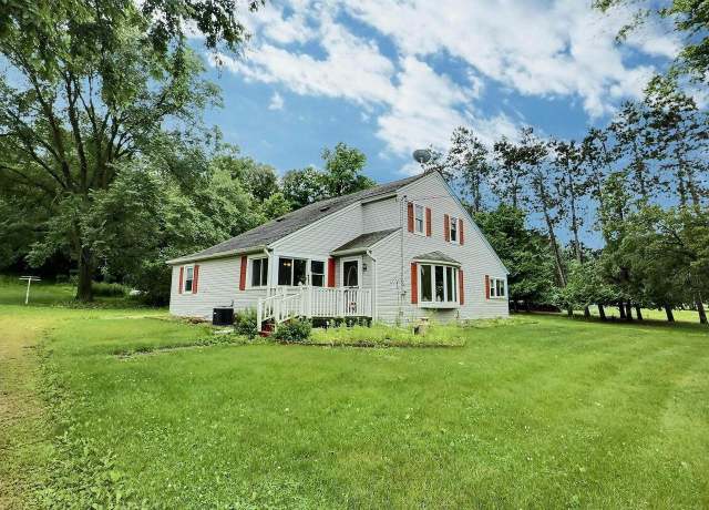 Property at 3182 Quarry Dr, Eureka, WI 54963, 3 beds, 1 bath