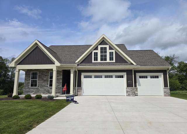 Property at 886 Cygnet Ct, Menasha, WI 54952, 3 beds, 4 baths