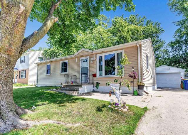 Property at 321 Hartung St, Green Bay, WI 54302, 3 beds, 1 bath