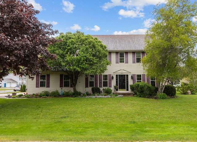 Property at 4055 Westview Ln, Oshkosh, WI 54904, 4 beds, 3 baths