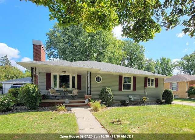 Property at 1748 N Outagamie St, Appleton, WI 54914, 3 beds, 1 bath