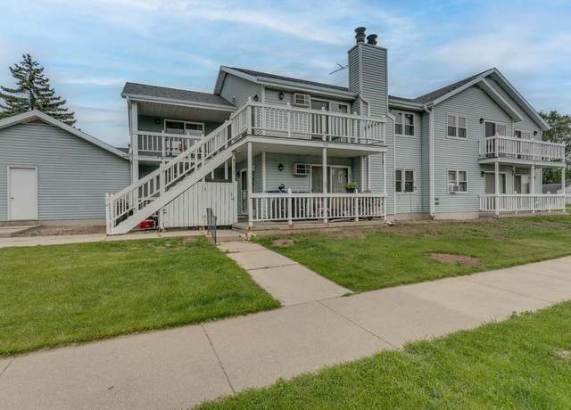 Property at 414 Van St, Neenah, WI 54956, 2 beds, 1 bath