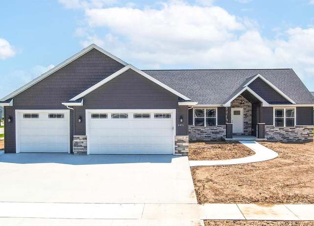 Property at 2951 E Sunstone Pl, Appleton, WI 54913, 4 beds, 3 baths