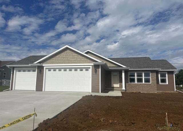 Property at N1861 Schroeder Farm Dr, Greenville, WI 54942, 3 beds, 2 baths
