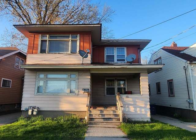 Property at 836 Mather St, Green Bay, WI 54303, 4 beds, 2 baths