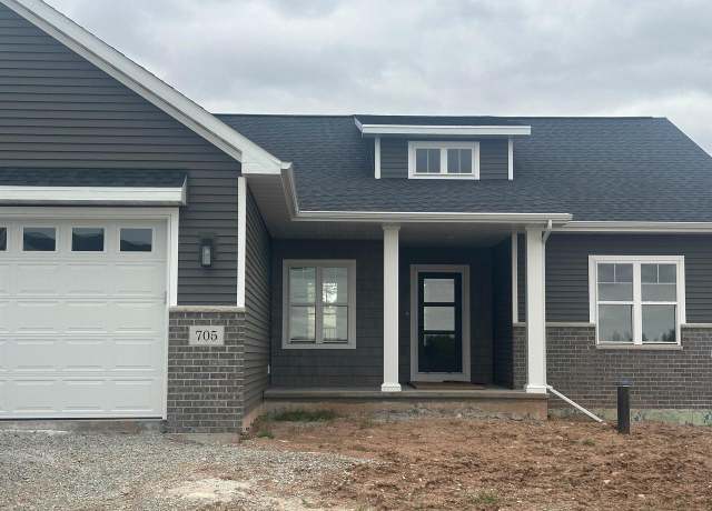Property at 705 Wildwind Dr, Hortonville, WI 54944, 3 beds, 2 baths