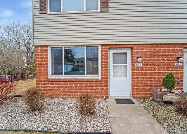 Property at 929 S West Ct Unit A, Appleton, WI 54915, 2 beds, 1 bath