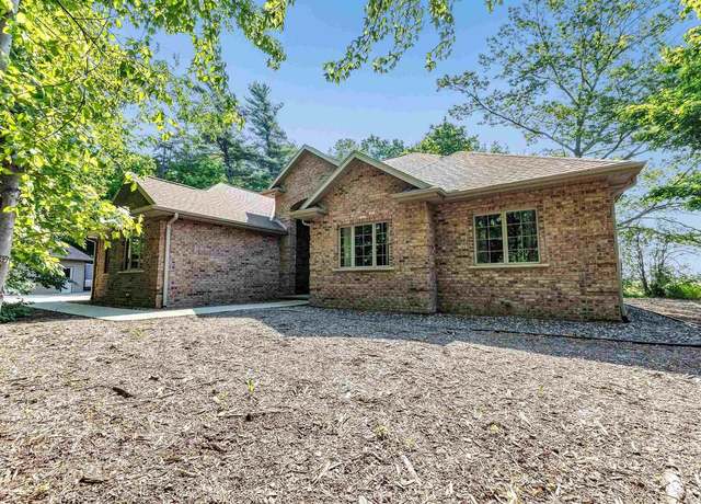Property at 1830 Pine Tree Ct, Luxemburg, WI 54217, 3 beds, 3.5 baths