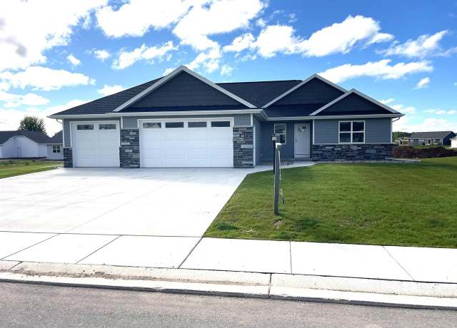 Property at 563 Emerald Isle Ct, Wrightstown, WI 54180, 3 beds, 2.5 baths