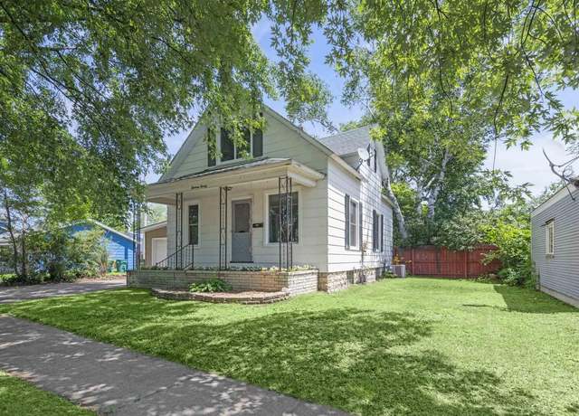 Property at 1320 Church St, Marinette, WI 54143, 3 beds, 1.5 baths