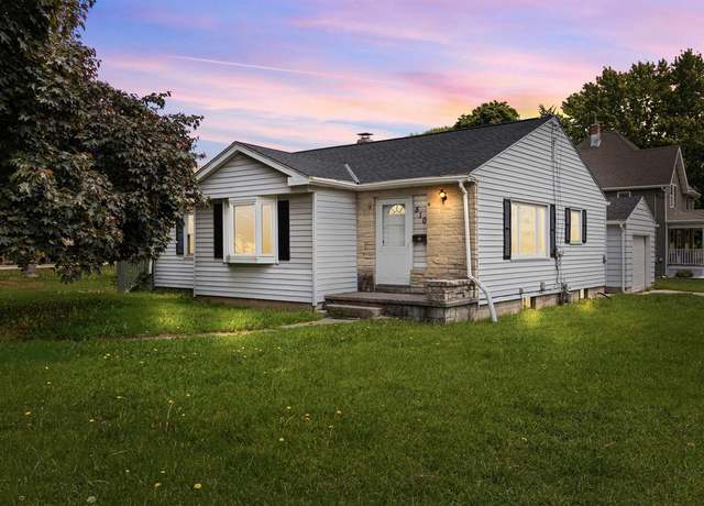 Property at 510 S Madison St, Chilton, WI 53014, 3 beds, 1 bath