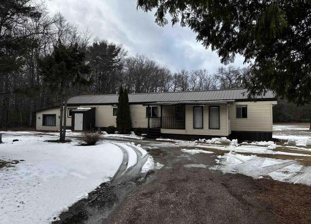 Property at W558 Weigers Rd, Marinette, WI 54143, 2 beds, 1.5 baths