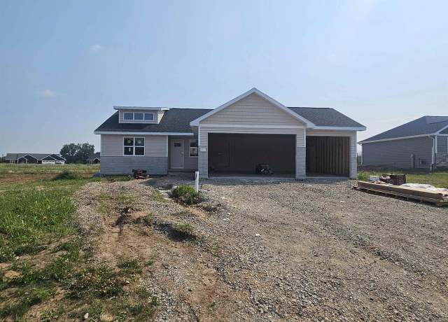 Property at W7068 Jaclyn Ln, Greenville, WI 54942, 3 beds, 2.5 baths