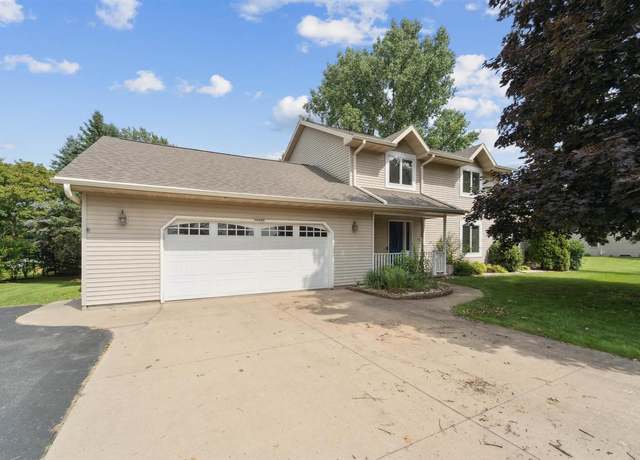Property at N1402 Highgreen Dr, Greenville, WI 54942, 3 beds, 2.5 baths