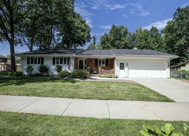 Property at 2901 S Carpenter St, Appleton, WI 54913, 3 beds, 1.5 baths