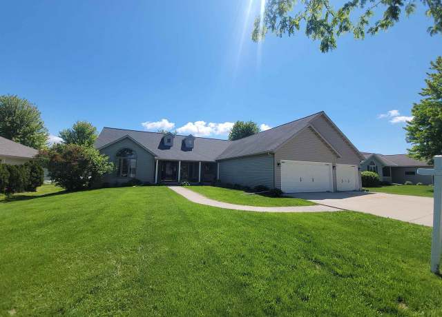 Property at 949 New Haven Ave, Fond Du Lac, WI 54935, 3 beds, 2 baths