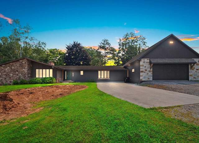 Property at 3467 Jewel Way, Green Bay, WI 54313, 5 beds, 2.5 baths